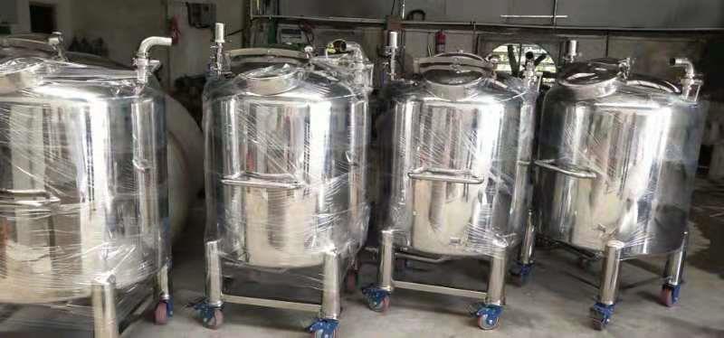 4 piezas 316L 500L Sellado Tanque de almacenamiento terminado